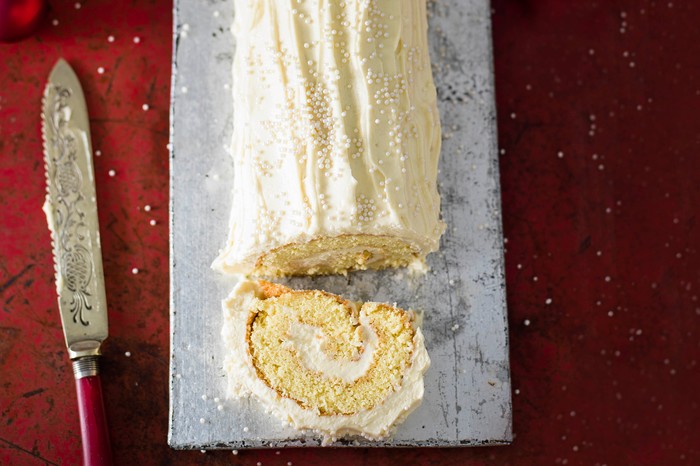 White Chocolate Recipe Roulade with Baileys