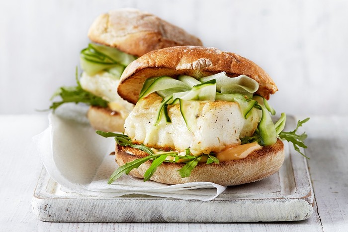 Spicy fish burger with chilli mayo