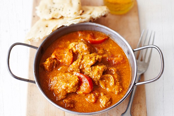 Creamy lamb and tomato curry