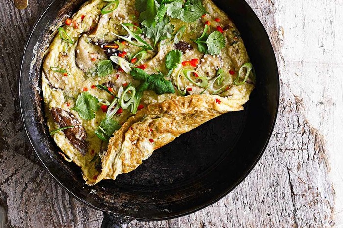 Ginger, spring onion and mushroom omelette