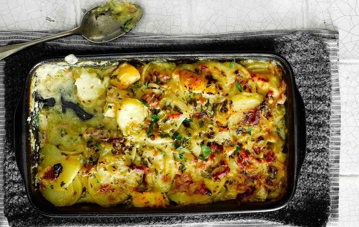 Smoked haddock and ham gratin