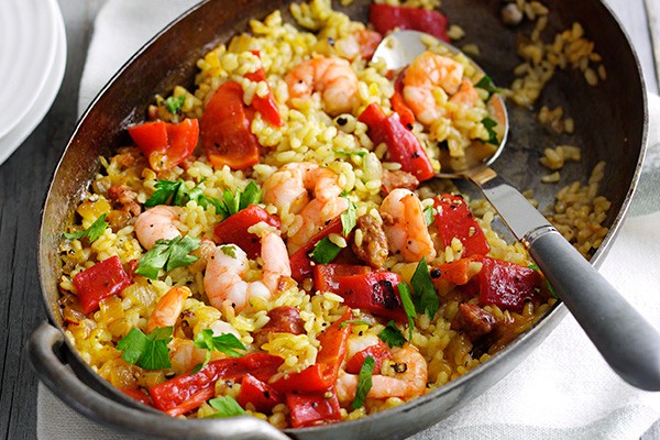 Quick prawn and chorizo paella