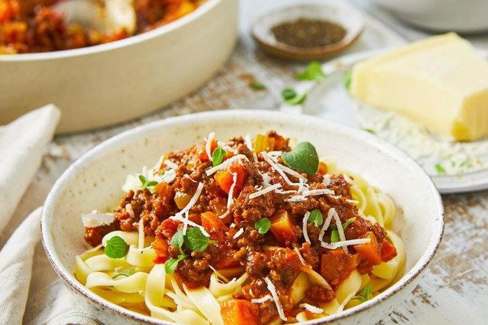 Lamb, tomato and oregano ragu