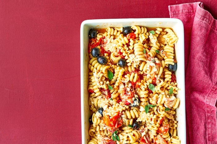 Baked feta pasta