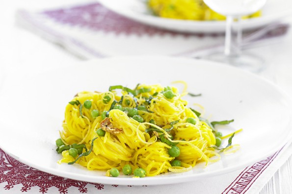 Angel Hair Pasta Recipe with Saffron, Prosciutto and Peas