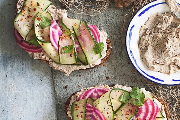 Mackerel Pâté Recipe with Pickled Beetroot