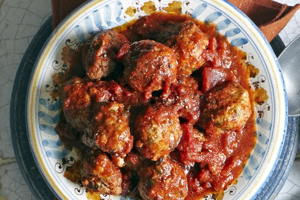 Smoky Albondigas Spanish Meatballs Recipe