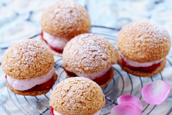 Rose and Almond Choux Buns Recipe