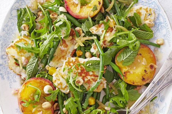 Peach Salad Recipe with Halloumi and Green Beans