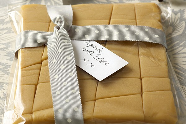 Baileys and White Chocolate Fudge Recipe