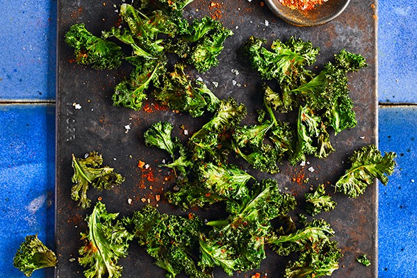 Baked kale crisps with smoky paprika salt