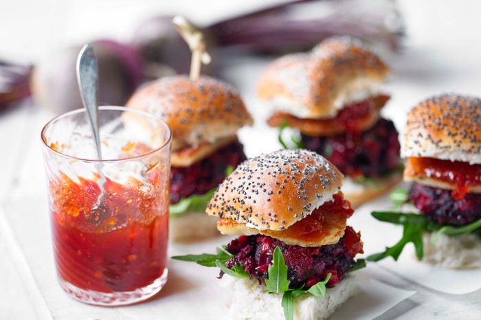 Veggie Burger Sliders | Halloumi Burger with Beetroot