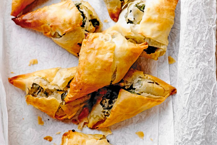 Filo Parcels Recipe Filled With Spinach, Feta and Onion