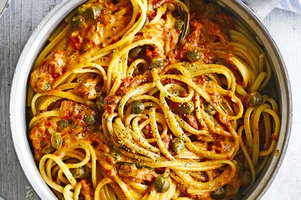 Linguine Recipe with Tomato, Rosemary and Caper Sauce