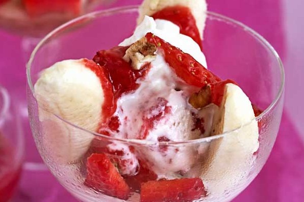 Strawberry Sundae Recipe With Strawberry Sauce