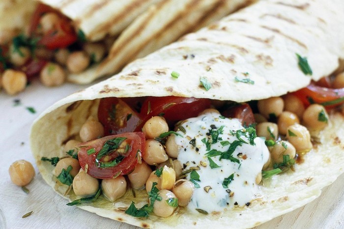 Chickpea Wrap Recipe with Yogurt Dip