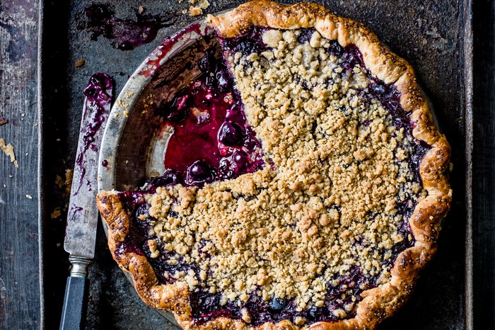 Black and Blue Crumble Pie Recipe