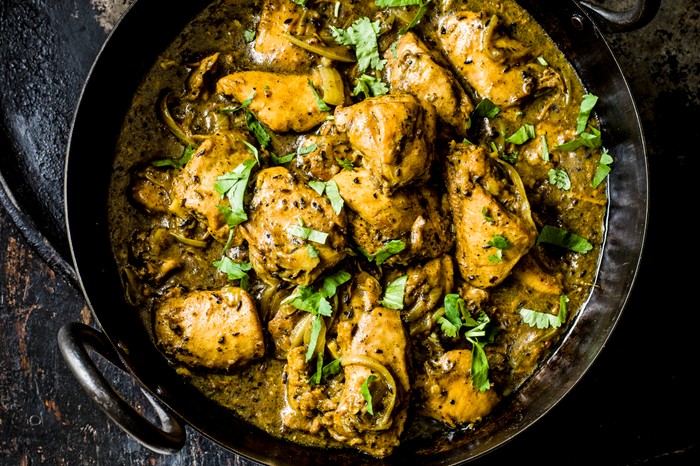 Indian Chicken Curry Recipe With Garlic and Black Pepper