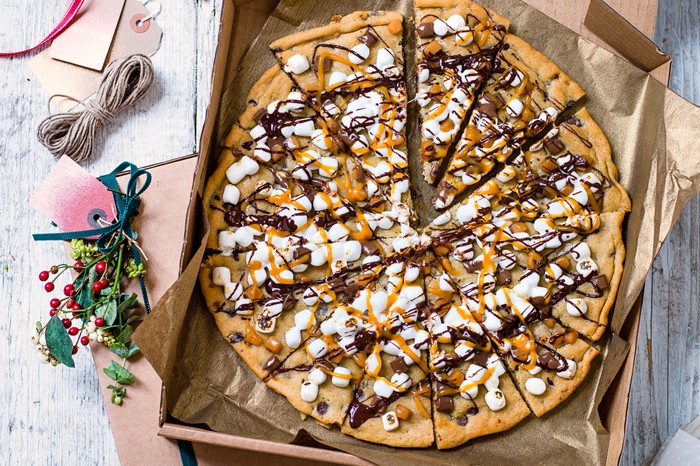 Giant Chocolate Chip Cookie Pizza Recipe