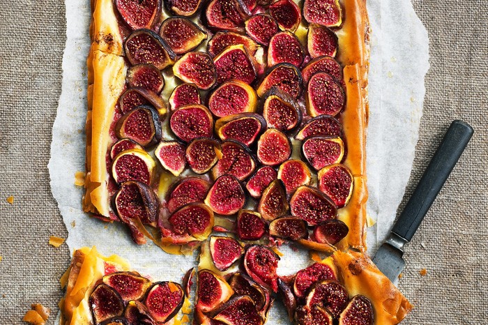 A whole filo pastry fig tart