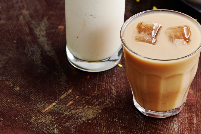 Iced Chai Latte Recipe A glass full of iced chai latte