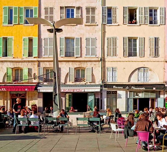 Restaurant 's terraces and coloured facades, Cours Honoré Estienne d'Orves