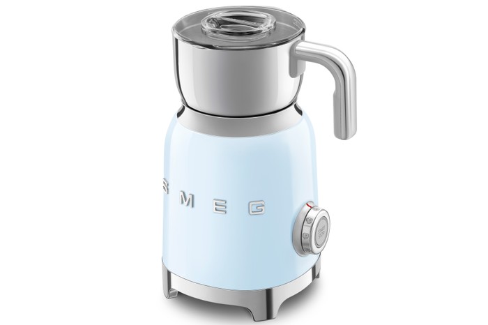 Smeg milk frother A light blue milk frother with a silver handle against a white backdrop