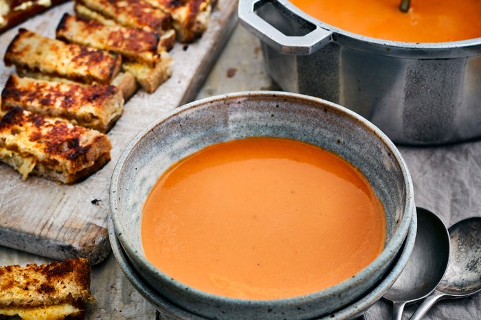 Creamy Tomato Soup Recipe with Cheese Dippers Creamy Tomato Soup Recipe with Cheese Dippers