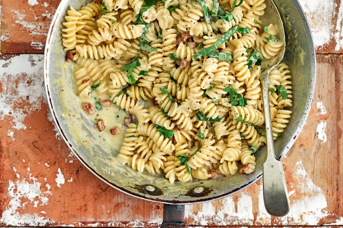 One Pot Pasta Recipe with Pancetta and Parmesan