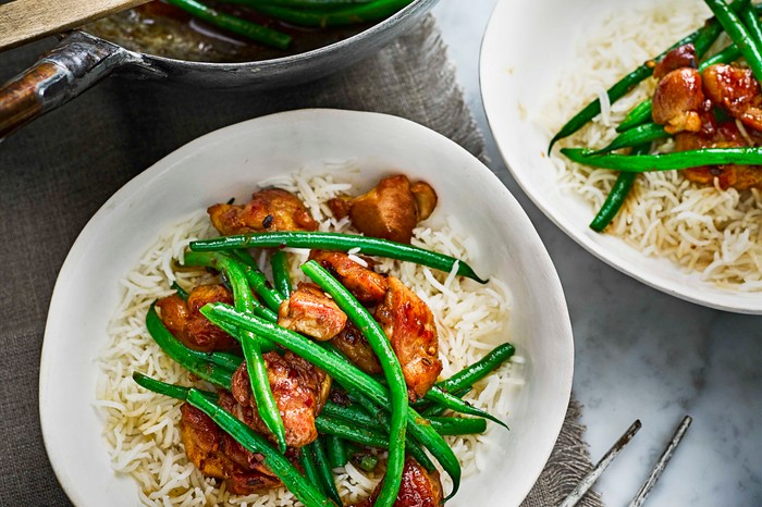 Szechuan Chicken Stir Fry Recipe a bowl of szechuan Chicken Stir Fry Recipe