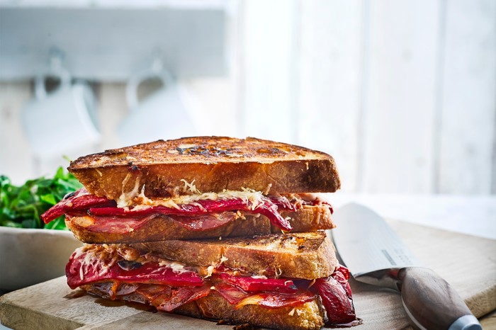 Chorizo, manchego and pepper pan toasties recipe