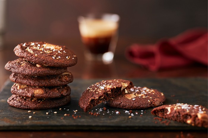 Chocolate miso cookies