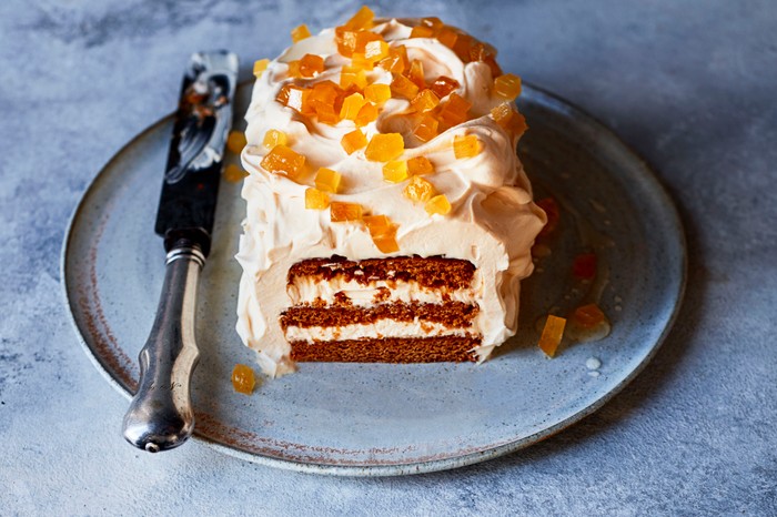 Rum and Ginger Cake Recipe with Salted Caramel Rum and Ginger Cake Recipe with Salted Caramel