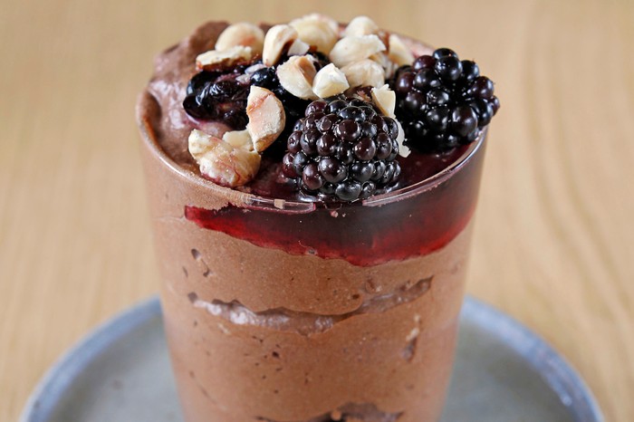 Dark Chocolate Mousse Recipe with Blackberries