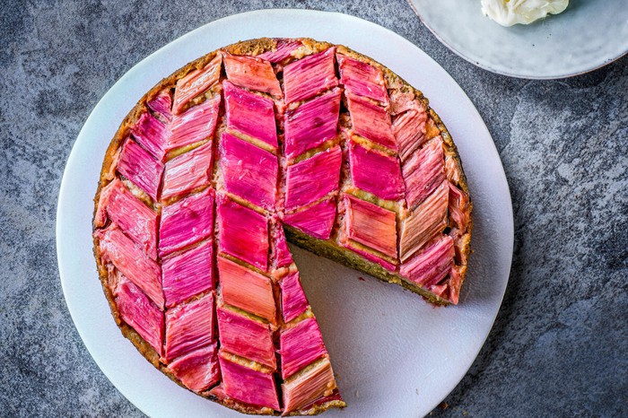 Rhubarb and ginger upside-down cake Rhubarb and ginger upside-down cake