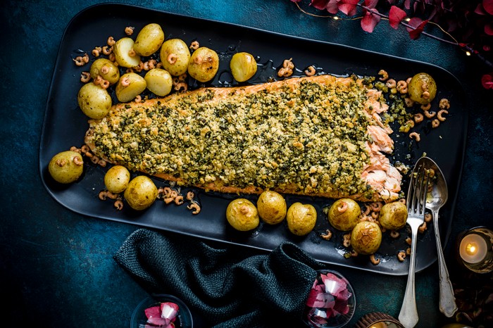 Herb Crusted Salmon Recipe with New Potatoes Herb Crusted Salmon Recipe with New Potatoes