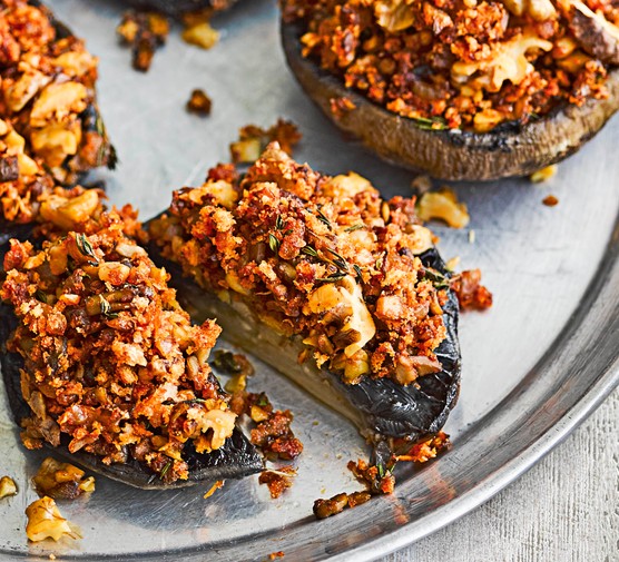 Stuffed Portobello Mushrooms with Walnuts Stuffed Portobello Mushrooms with Walnuts