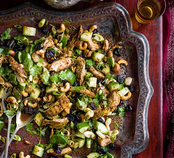 Marinated, spiced chicken salad with cashews and cucumber