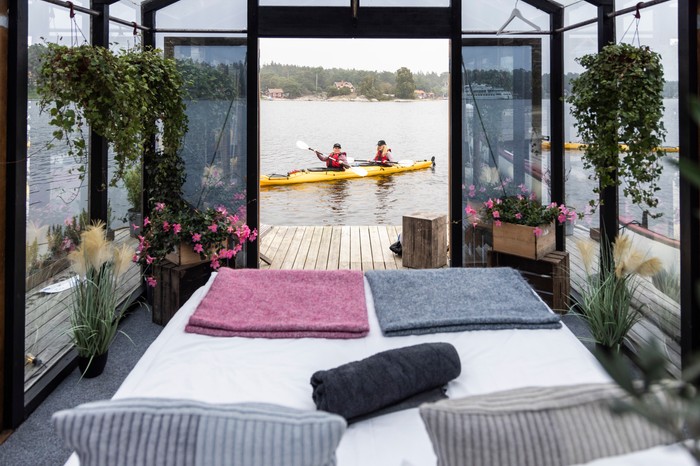 The greenhouse bedroom at Haro Naturgard Stockholm