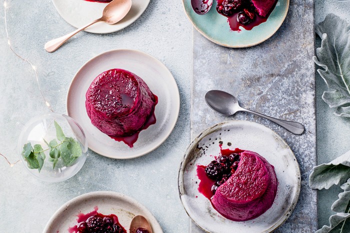 Easy Warm Winter Puddings with Mulled Wine Easy Warm Winter Puddings with Mulled Wine