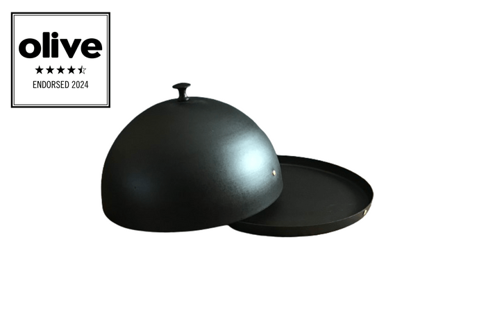 Netherton Foundry Spun Iron Baking Cloche with olive accreditation badge