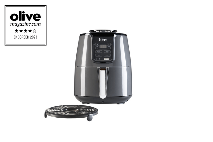 Ninja AF100UK air fryer product image with olive accreditation badge