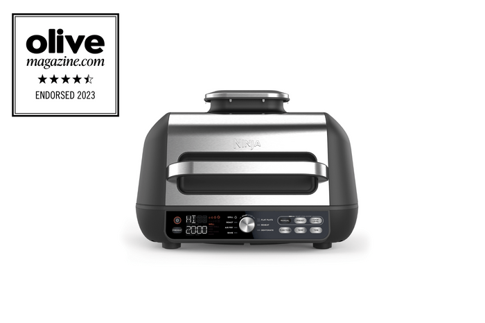 Ninja AF651UK air-fryer Ninja health grill and air-fryer product image with accreditation badge